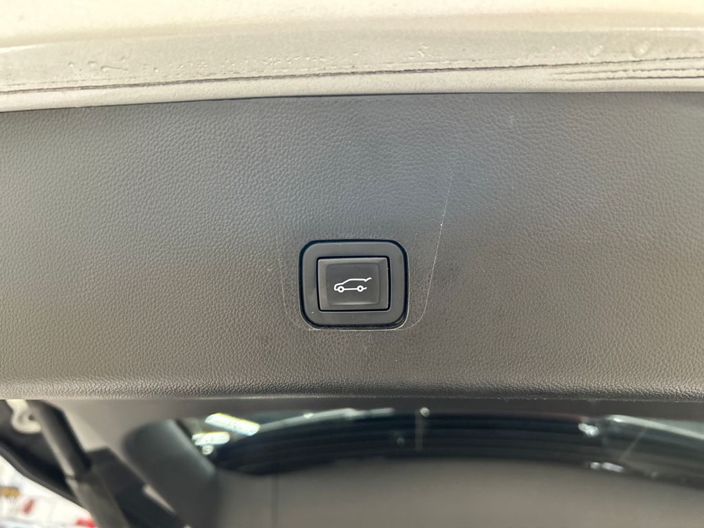 used 2019 Chevrolet Traverse car, priced at $19,998