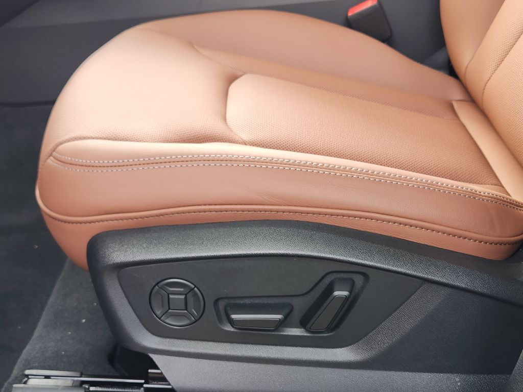 new 2025 Audi Q8 car, priced at $86,705