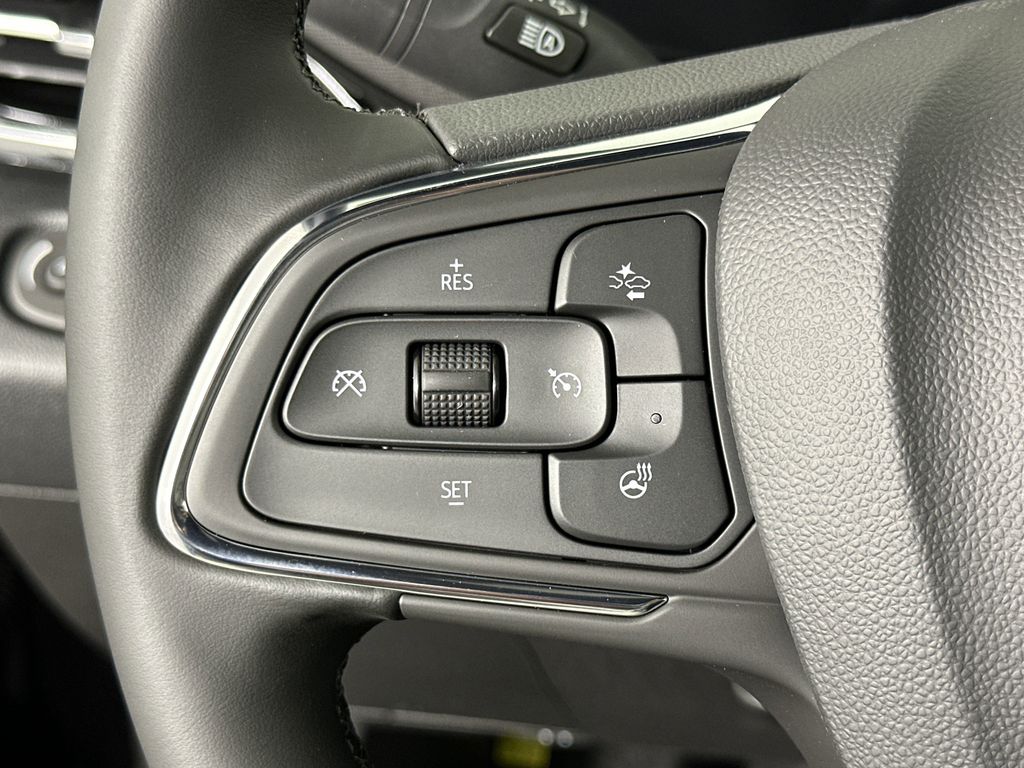 new 2025 Buick Envista car, priced at $31,085