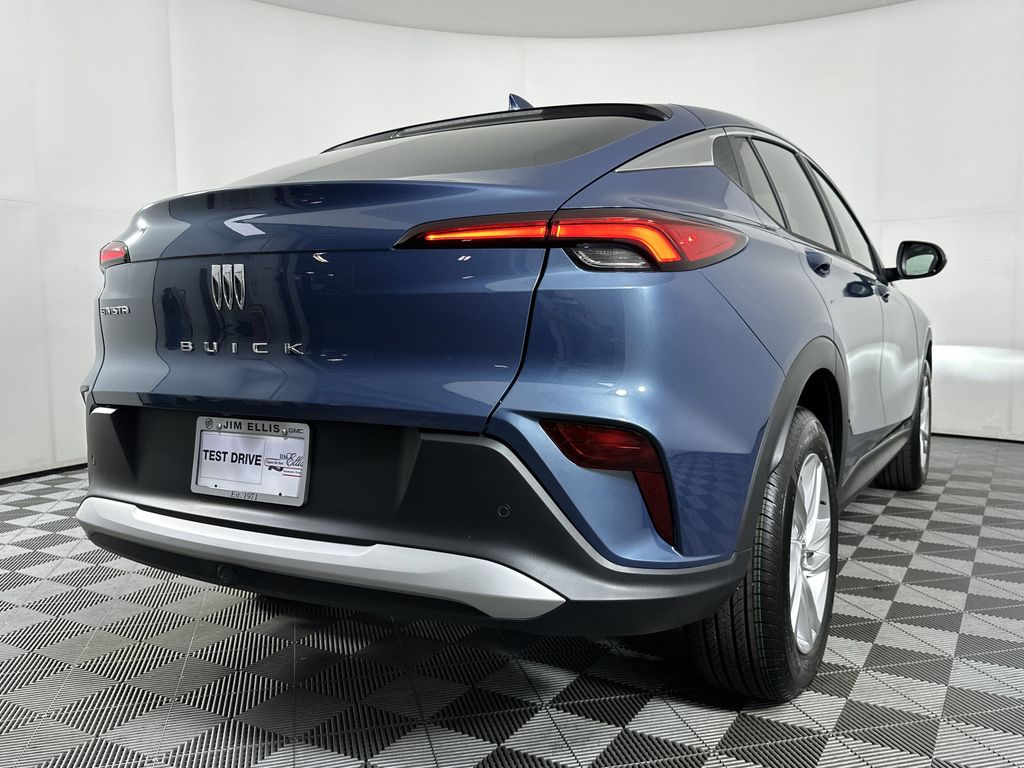 new 2025 Buick Envista car, priced at $27,375