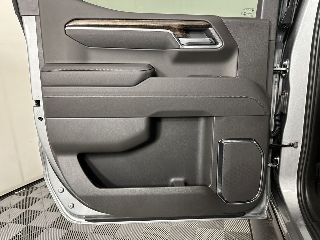 new 2025 GMC Sierra 1500 car, priced at $62,224