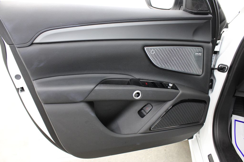 used 2024 Maserati Grecale car, priced at $38,997