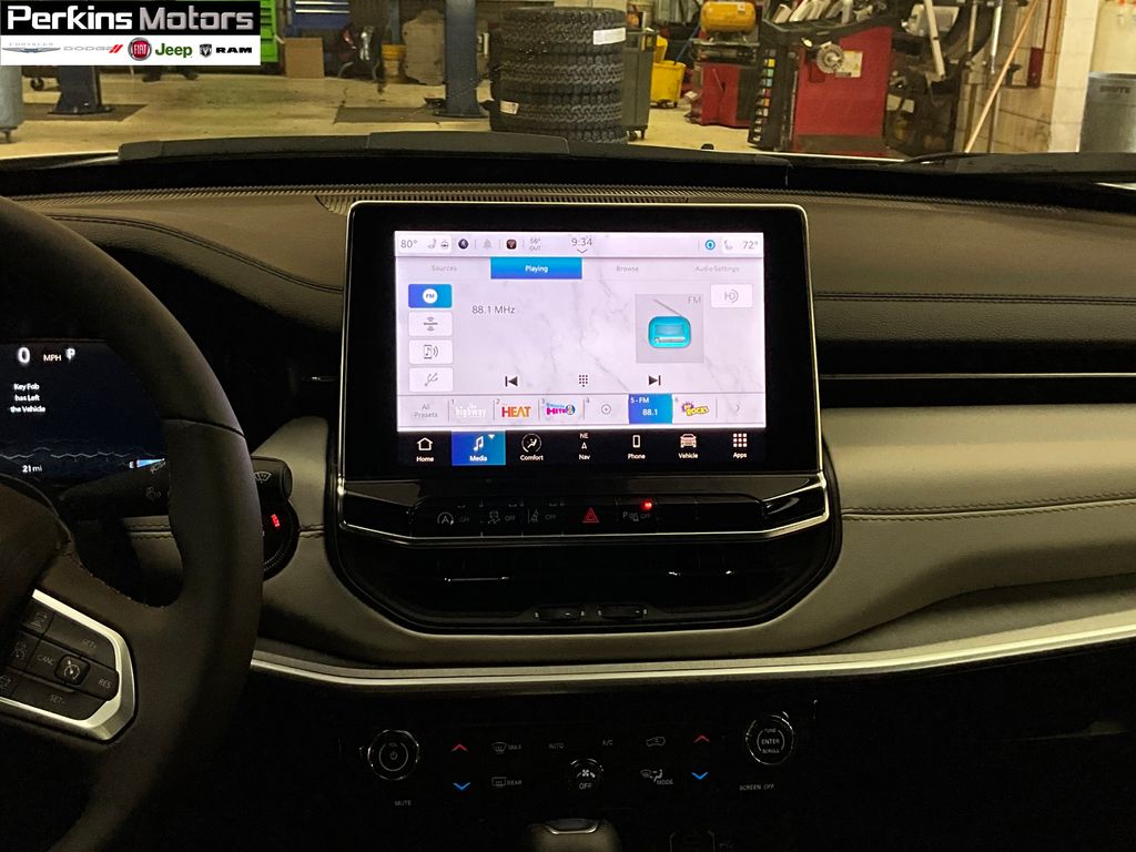 new 2025 Jeep Compass car, priced at $37,007