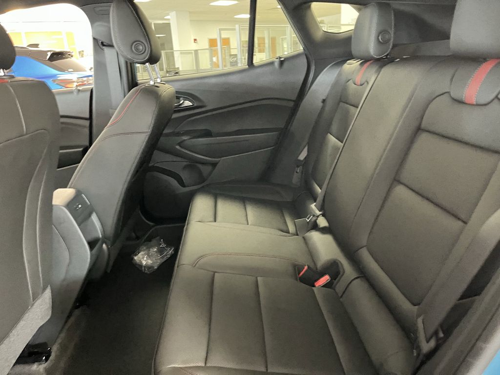 new 2025 Chevrolet Trax car, priced at $27,048