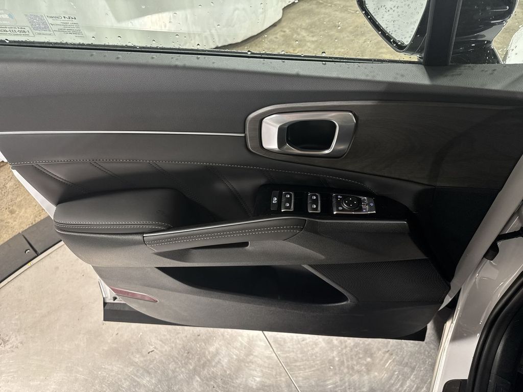new 2025 Kia Sorento car, priced at $43,564
