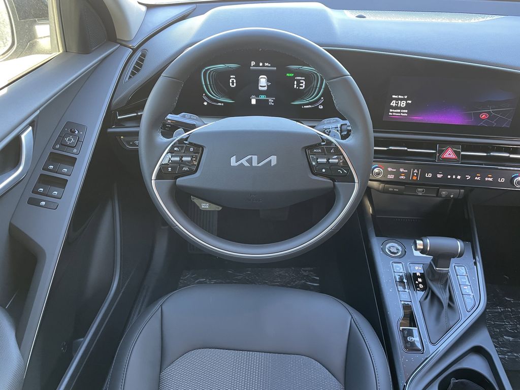 new 2025 Kia Niro car, priced at $29,867