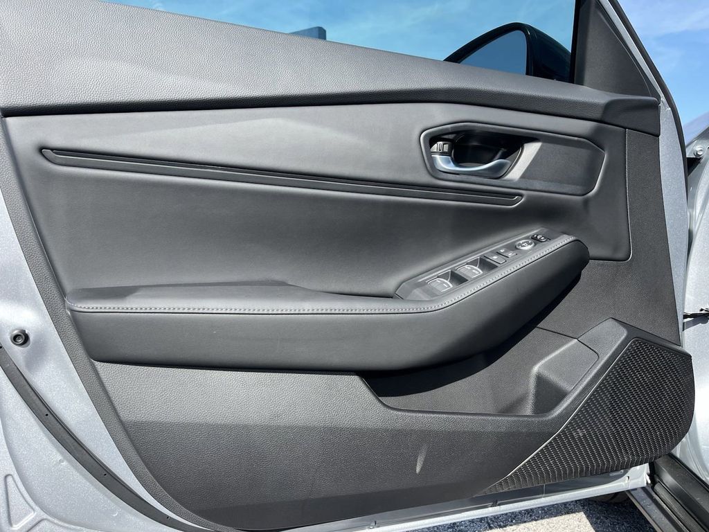 new 2025 Honda Accord Hybrid car, priced at $33,413
