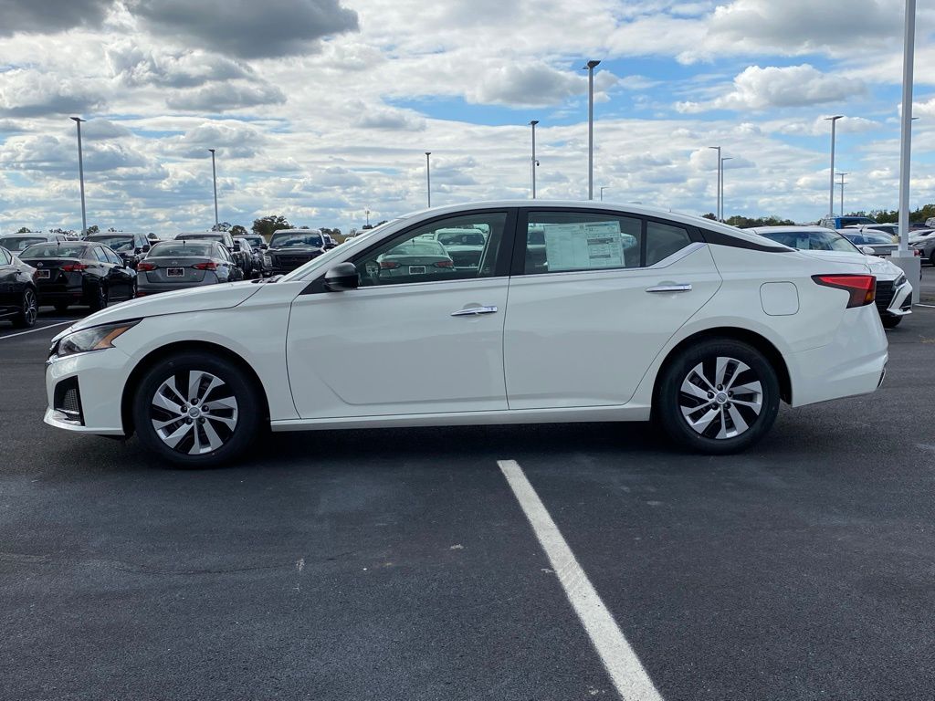 new 2025 Nissan Altima car, priced at $25,867