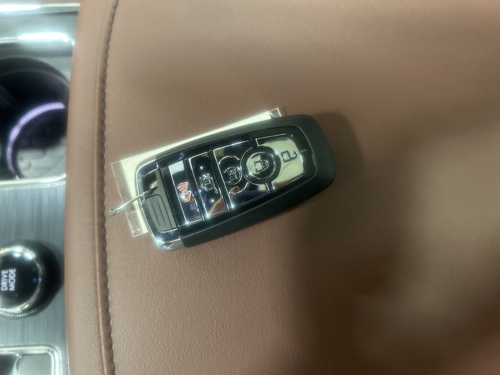 new 2025 Lincoln Aviator car, priced at $82,475