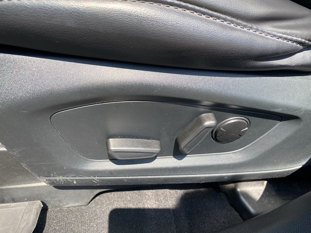 used 2021 Ford Explorer car, priced at $25,614