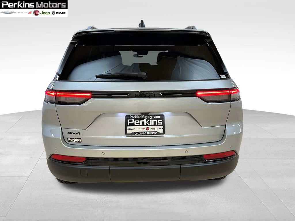 new 2025 Jeep Grand Cherokee car, priced at $43,994