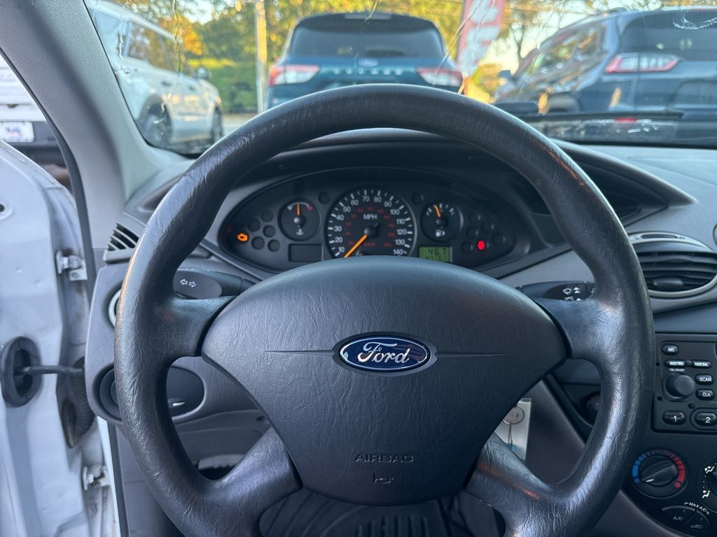 used 2003 Ford Focus car, priced at $5,900