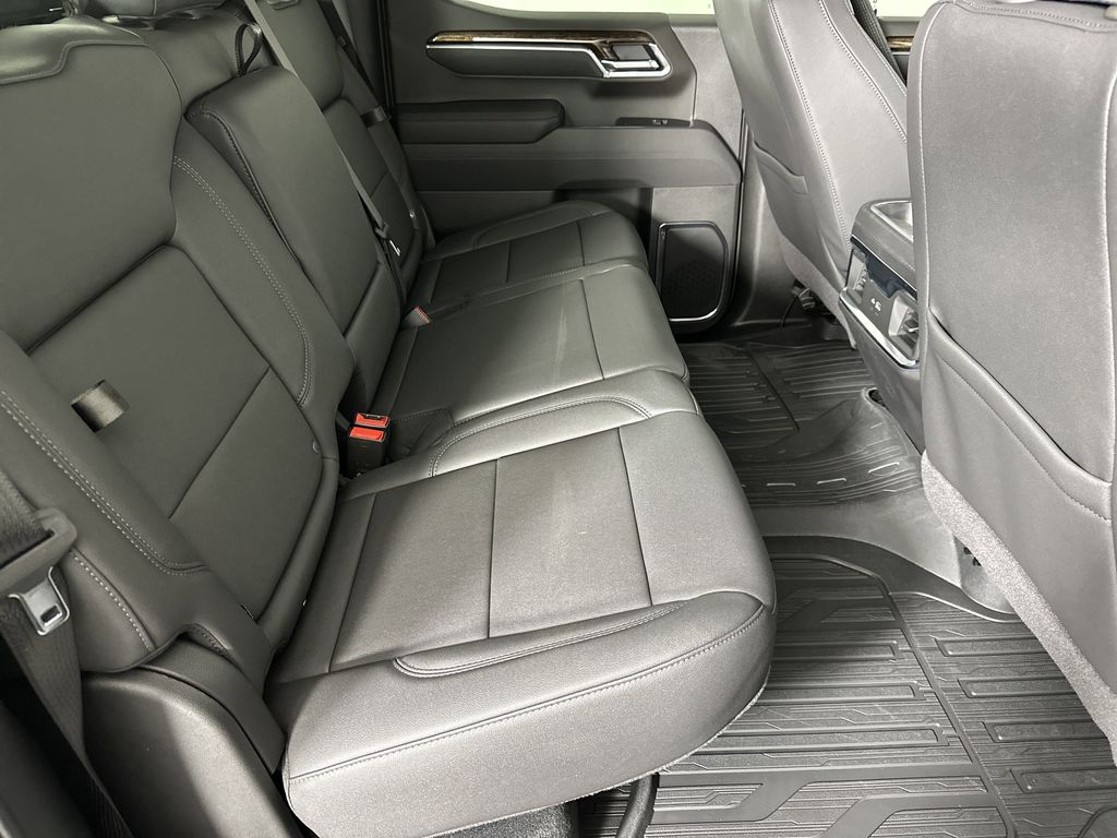 new 2025 GMC Sierra 1500 car, priced at $60,224