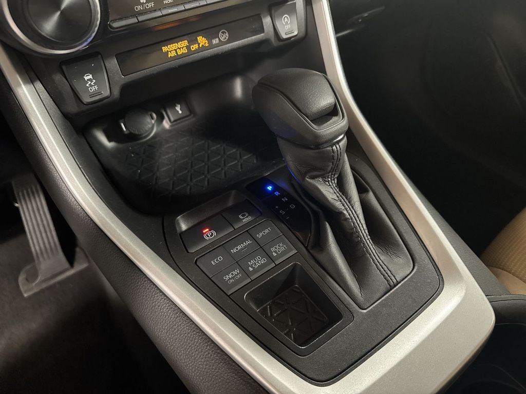 used 2022 Toyota RAV4 car, priced at $25,998
