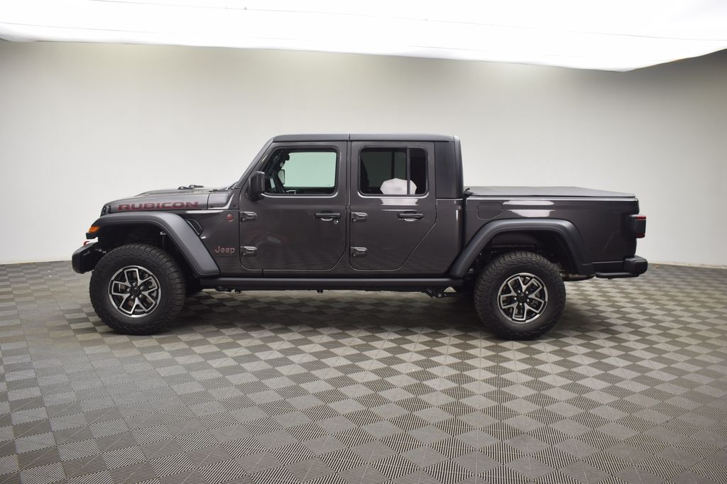 new 2025 Jeep Gladiator car, priced at $49,005