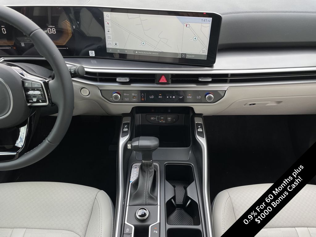 new 2025 Kia Sorento car, priced at $30,779