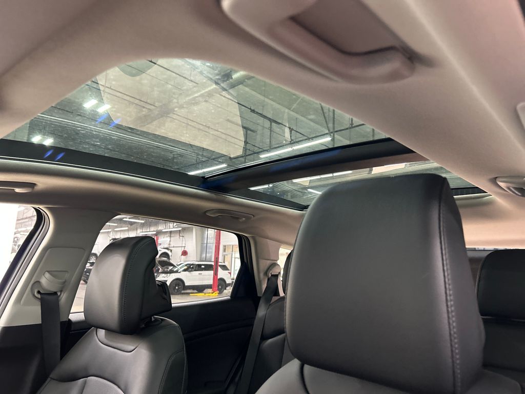 new 2025 Kia Sportage car, priced at $30,659