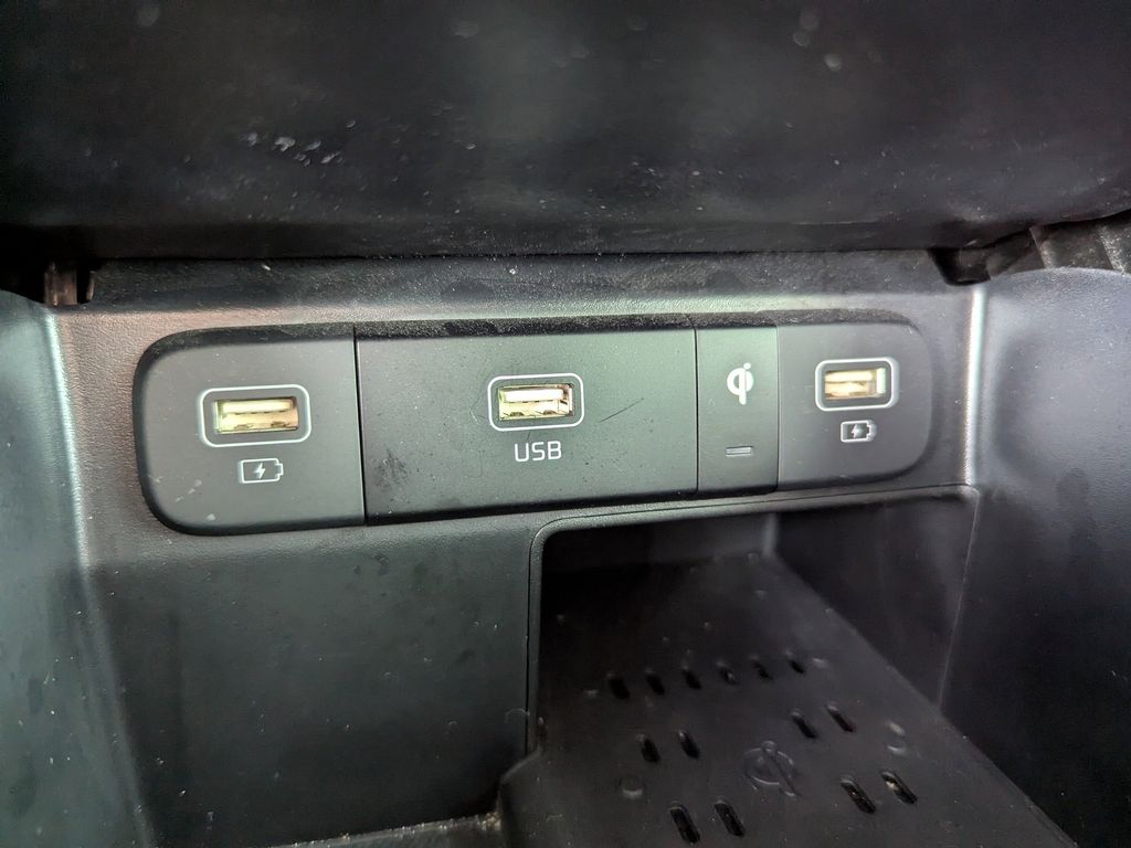 used 2023 Kia Sorento car, priced at $24,692