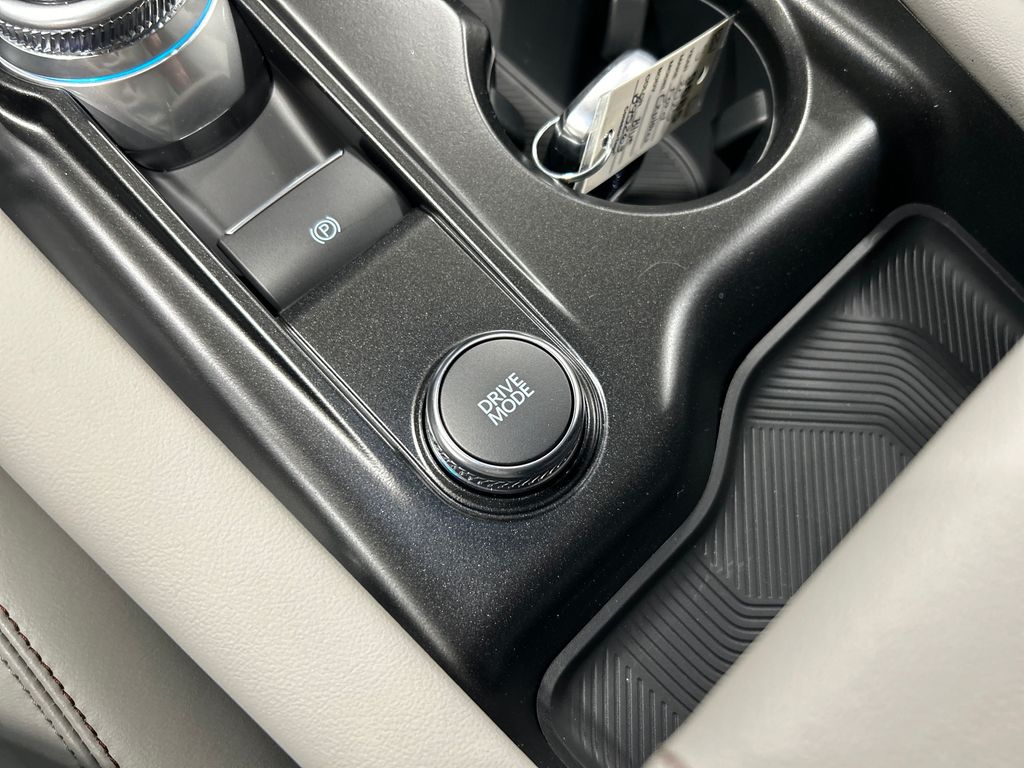 new 2025 Ford Explorer car, priced at $46,275