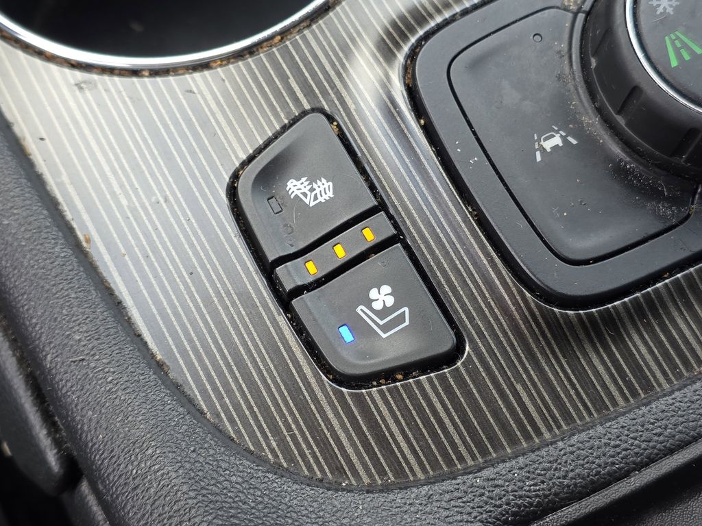 used 2021 GMC Acadia car, priced at $21,985
