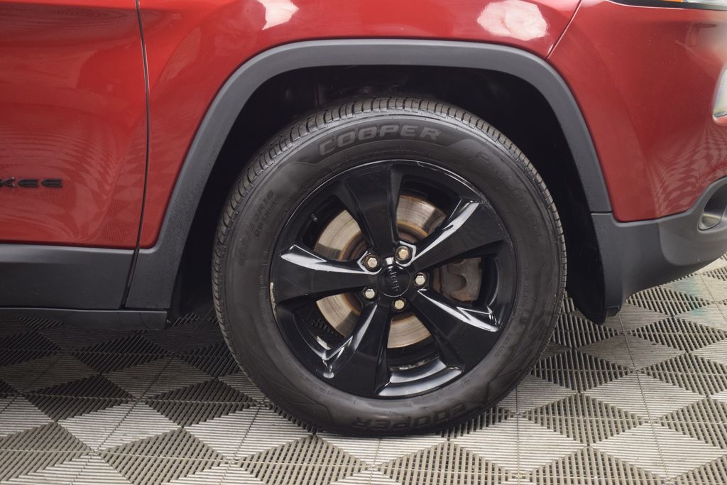 used 2016 Jeep Cherokee car, priced at $8,500