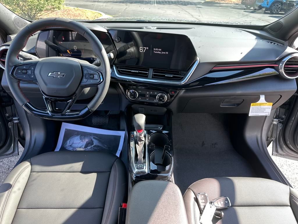 new 2025 Chevrolet Trax car, priced at $25,895