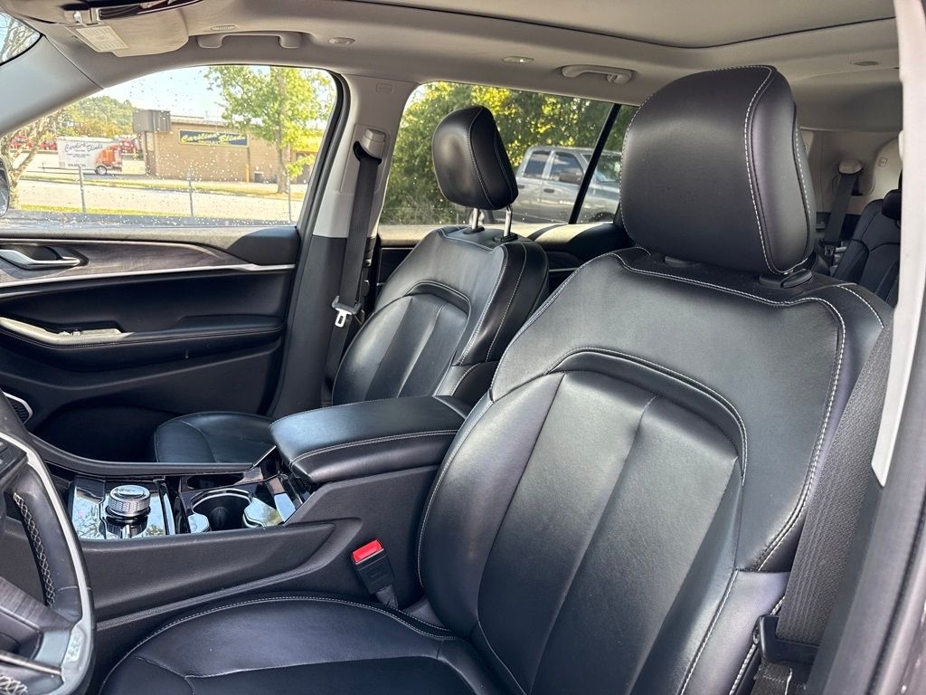 used 2021 Jeep Grand Cherokee L car, priced at $27,990