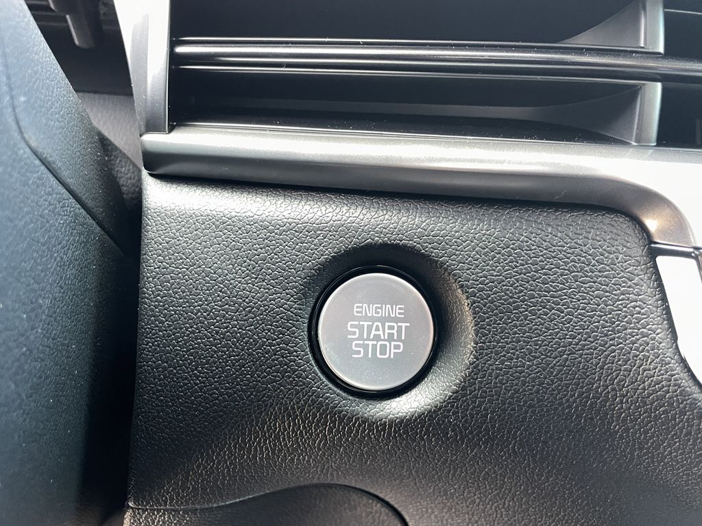 new 2025 Kia Sorento car, priced at $32,499