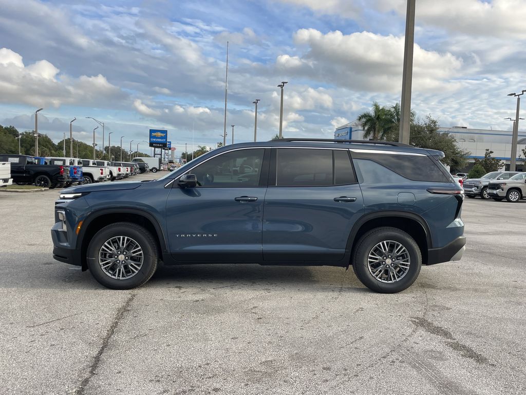 new 2026 Chevrolet Traverse car, priced at $37,495