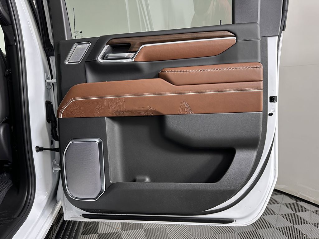 new 2025 GMC Sierra 2500HD car, priced at $93,552