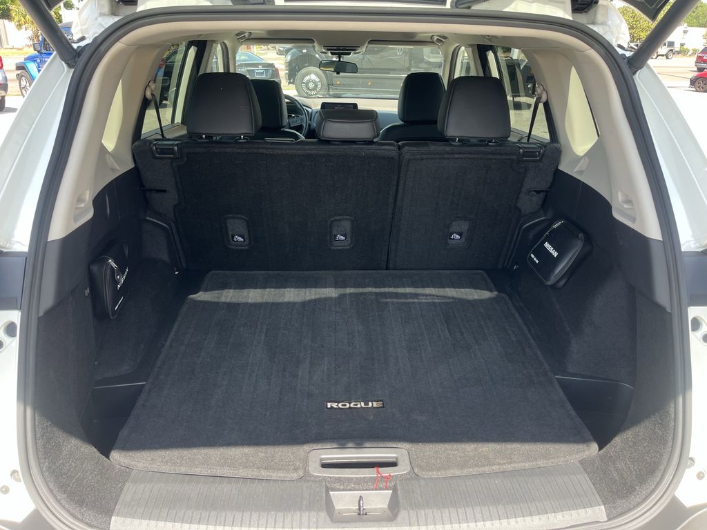 used 2023 Nissan Rogue car, priced at $23,924