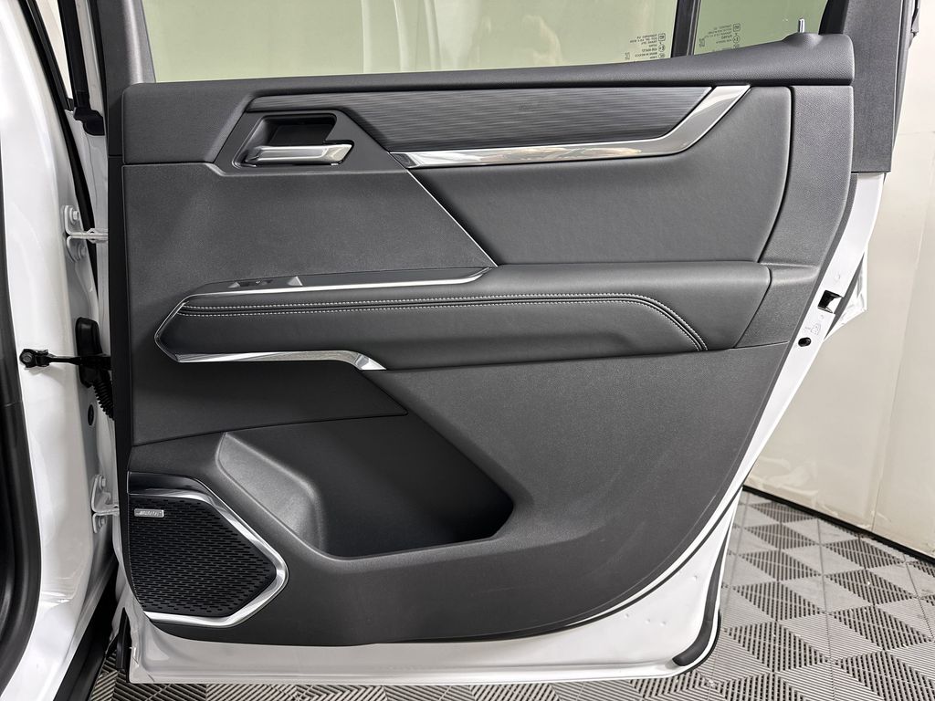new 2025 GMC Acadia car, priced at $45,030