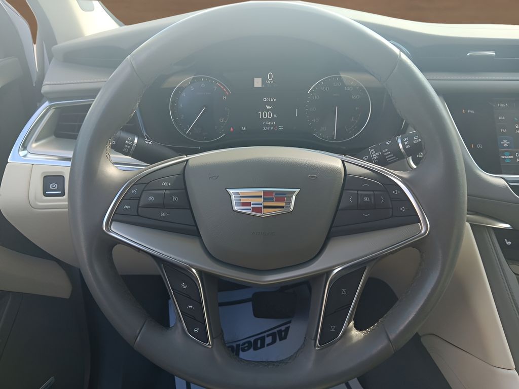 used 2021 Cadillac XT5 car, priced at $31,950