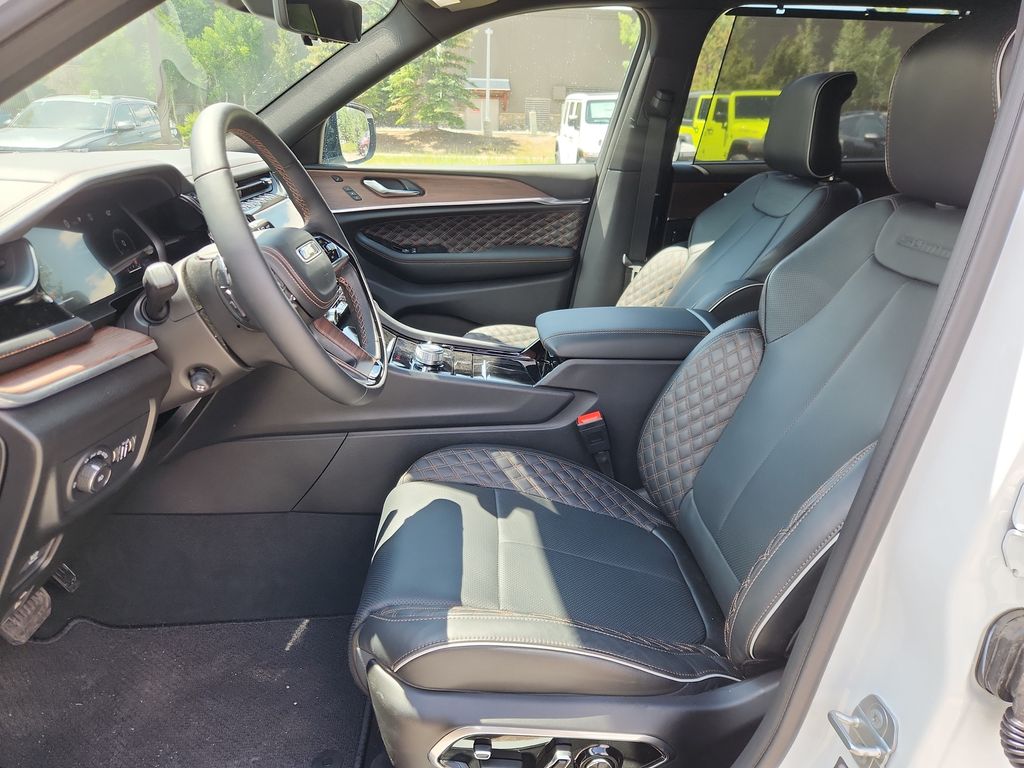 new 2025 Jeep Grand Cherokee L car, priced at $64,753