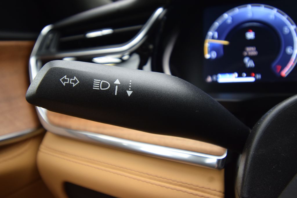 new 2025 Jeep Grand Cherokee L car, priced at $70,107