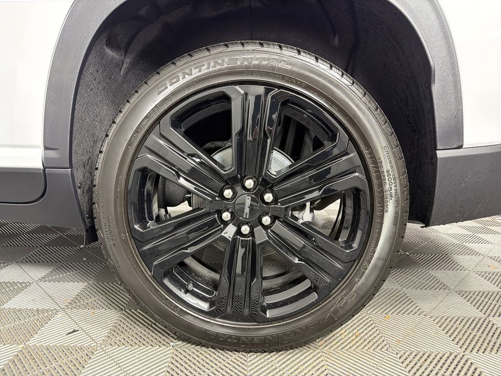 new 2026 GMC Acadia car, priced at $51,625