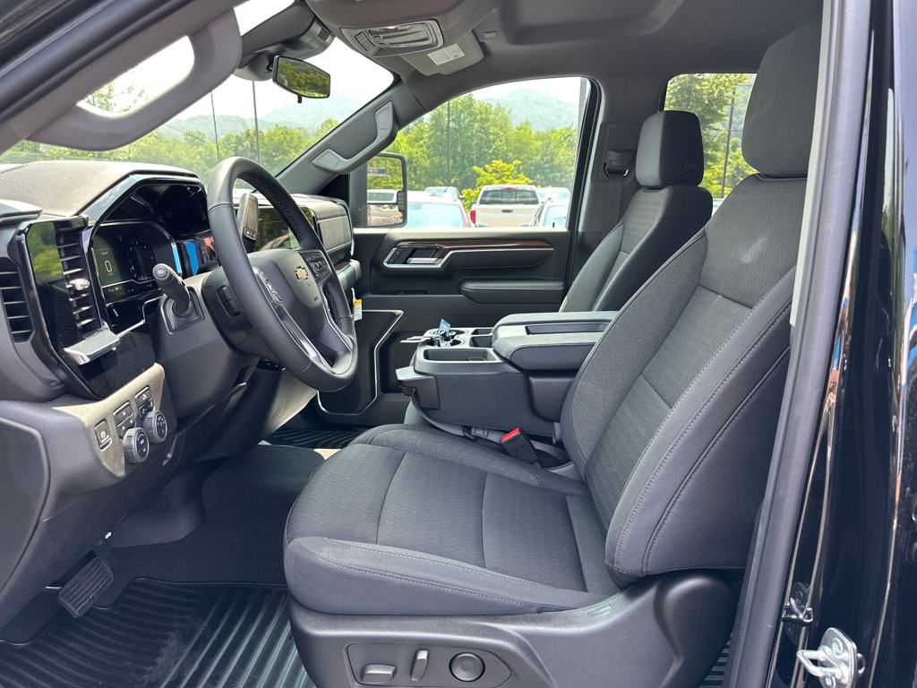 new 2025 Chevrolet Silverado 2500HD car, priced at $64,990