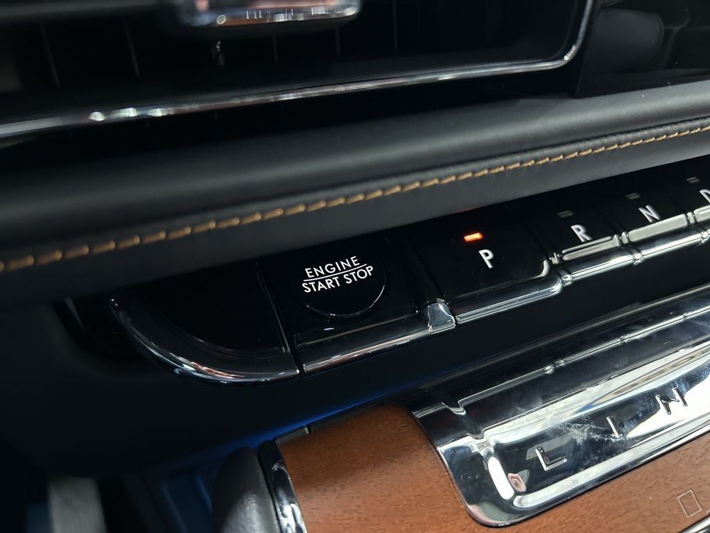 new 2026 Lincoln Aviator car, priced at $95,025