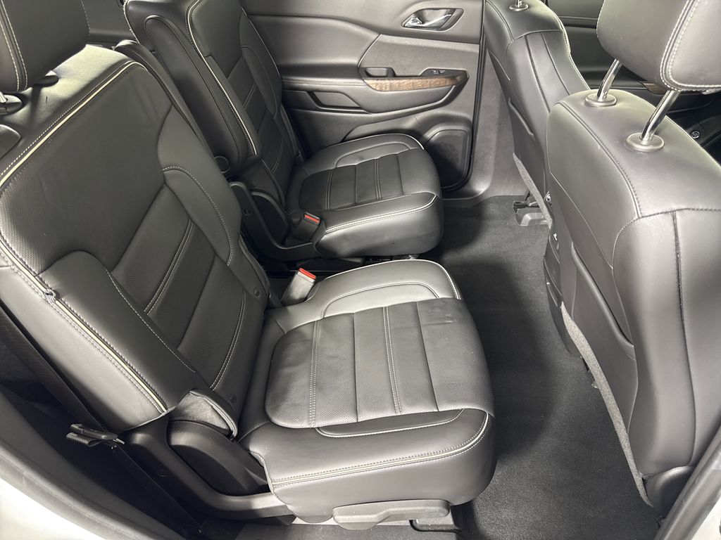 used 2022 GMC Acadia car, priced at $31,555