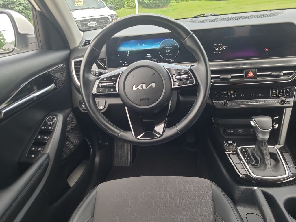 used 2024 Kia Seltos car, priced at $22,591