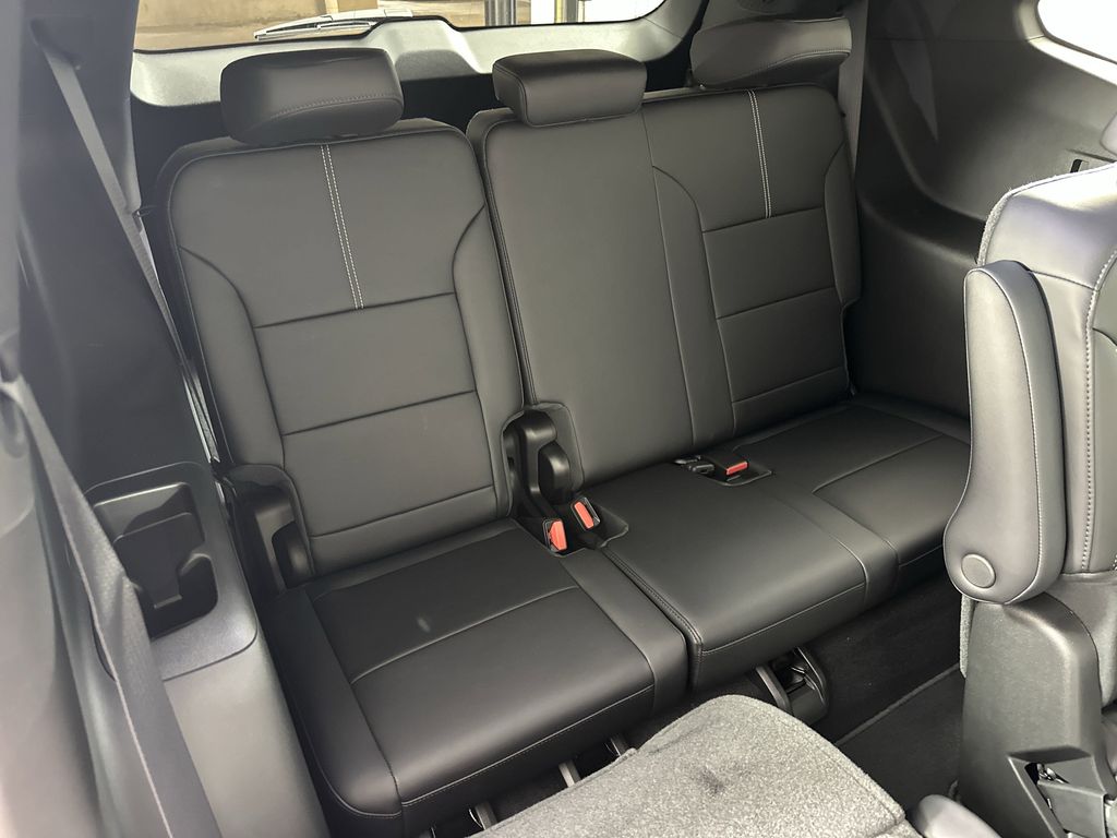 new 2025 GMC Acadia car, priced at $45,675
