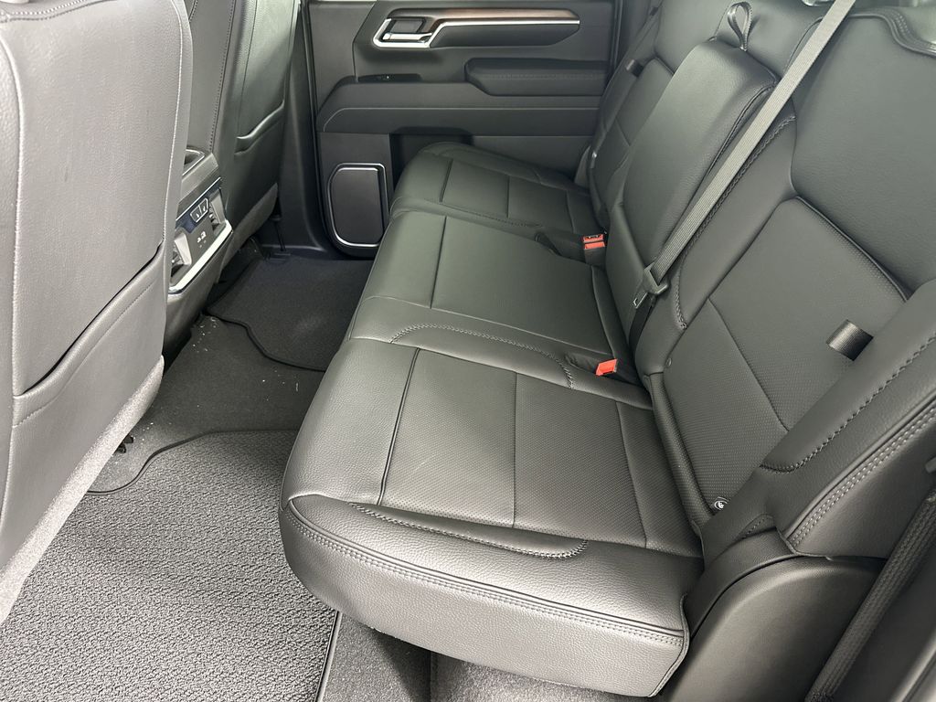 new 2025 GMC Sierra 2500HD car, priced at $87,039