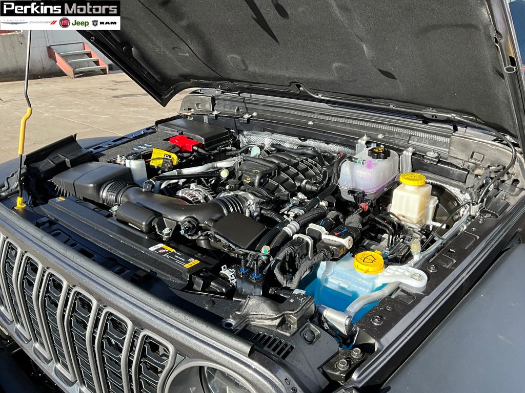 new 2025 Jeep Gladiator car, priced at $55,604