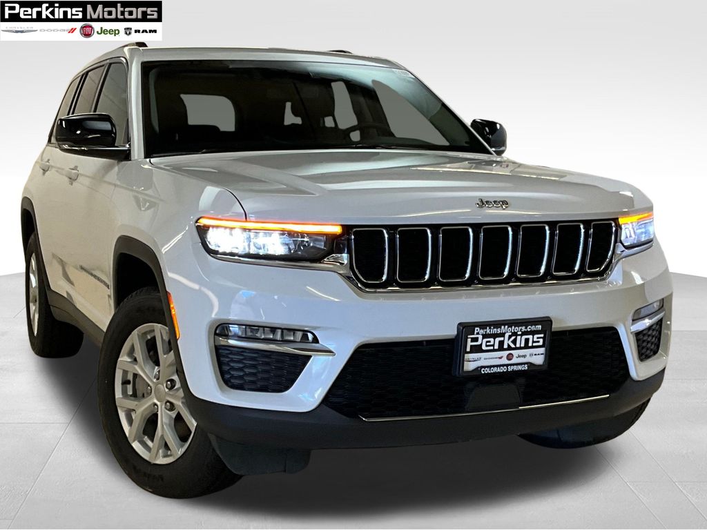 used 2023 Jeep Grand Cherokee car, priced at $30,489