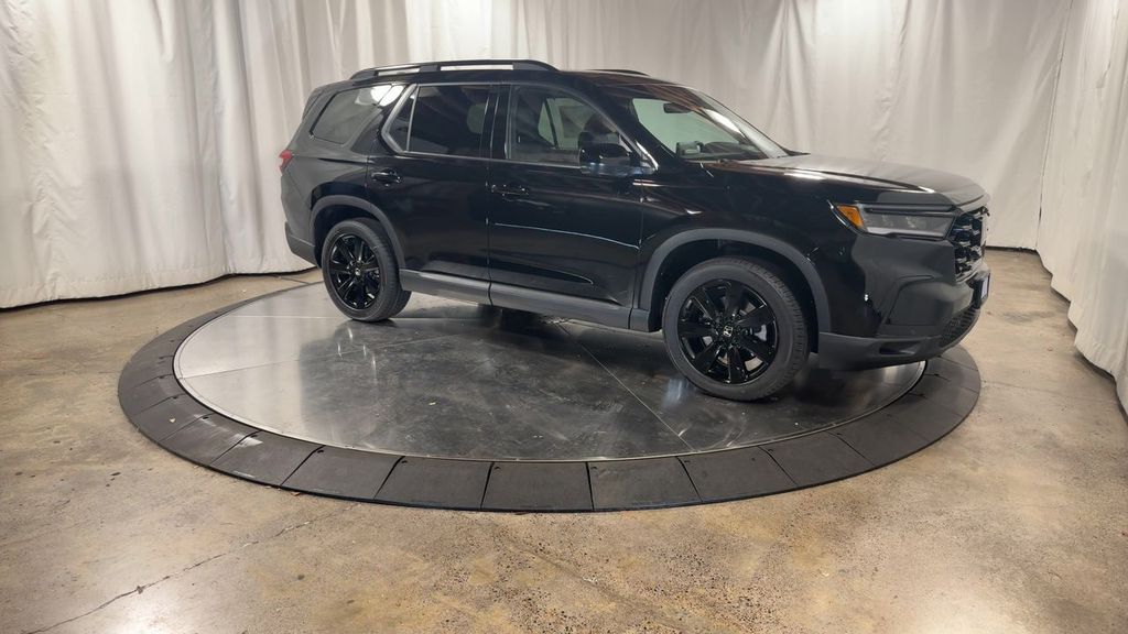 new 2025 Honda Pilot car, priced at $56,075