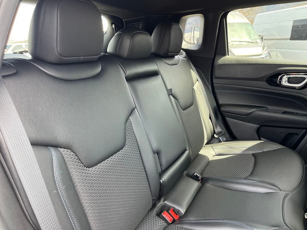 new 2025 Jeep Compass car, priced at $28,990