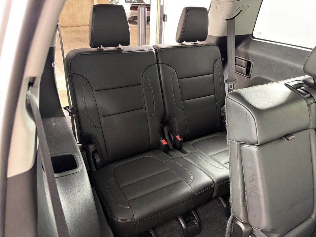 used 2023 GMC Acadia car, priced at $26,555