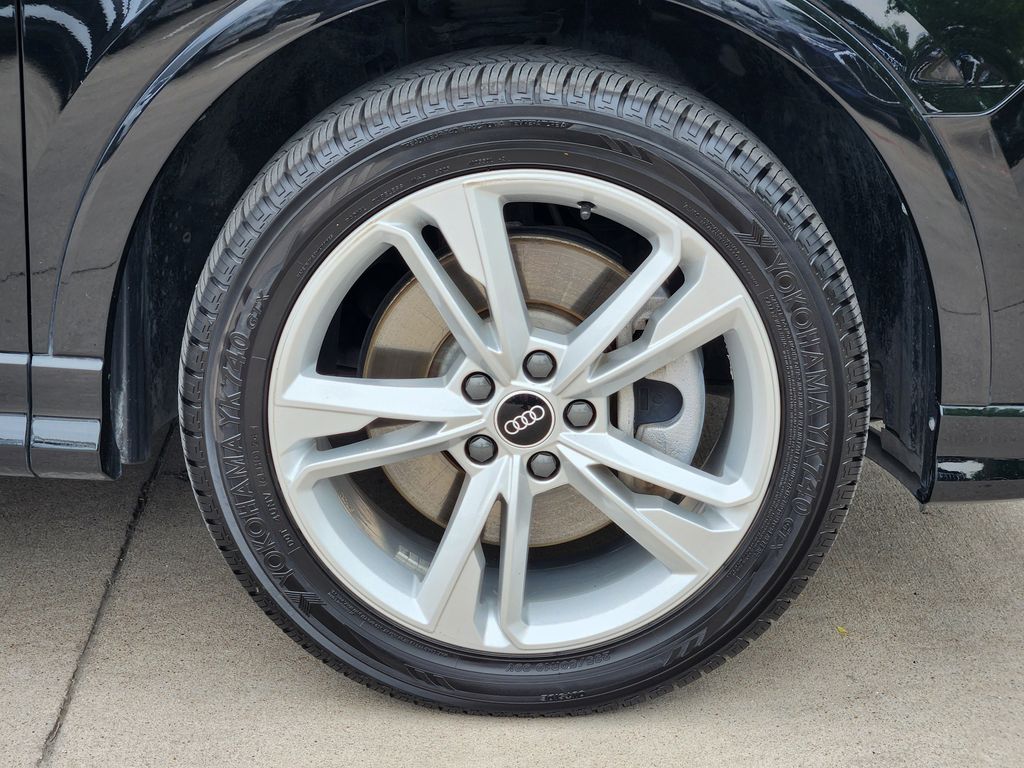 used 2021 Audi Q3 car, priced at $22,394
