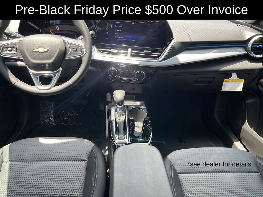 new 2025 Chevrolet Trax car, priced at $24,372