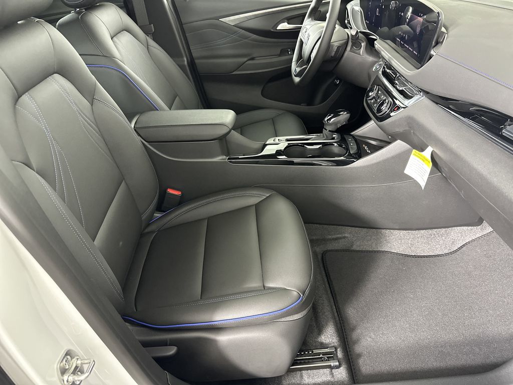new 2025 Buick Envista car, priced at $29,075